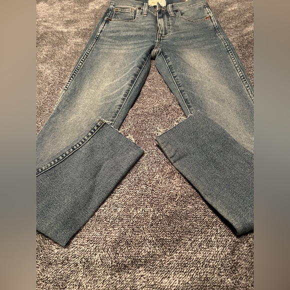 Madewell Skinny Jeans in Ainsworth Wash: Raw-Hem Edition - Picture 4 of 7